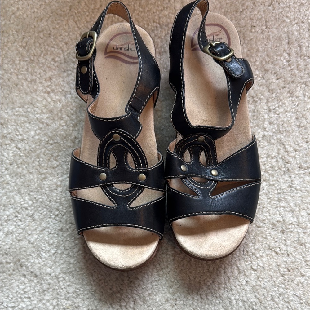 Dansko Black Strappy Sandals with Cushioned Footbed